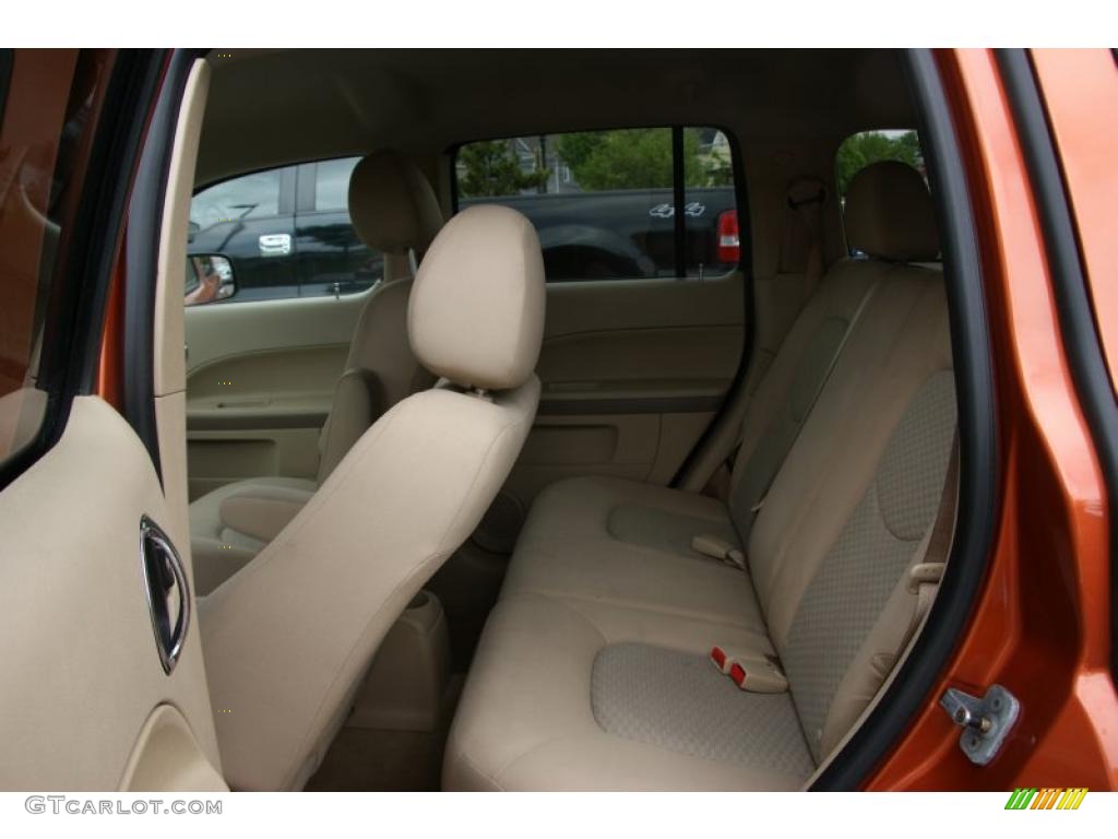 2007 HHR LS - Sunburst Orange II Metallic / Cashmere Beige photo #11