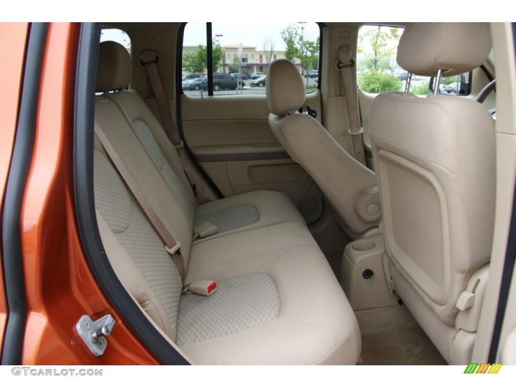 2007 HHR LS - Sunburst Orange II Metallic / Cashmere Beige photo #17