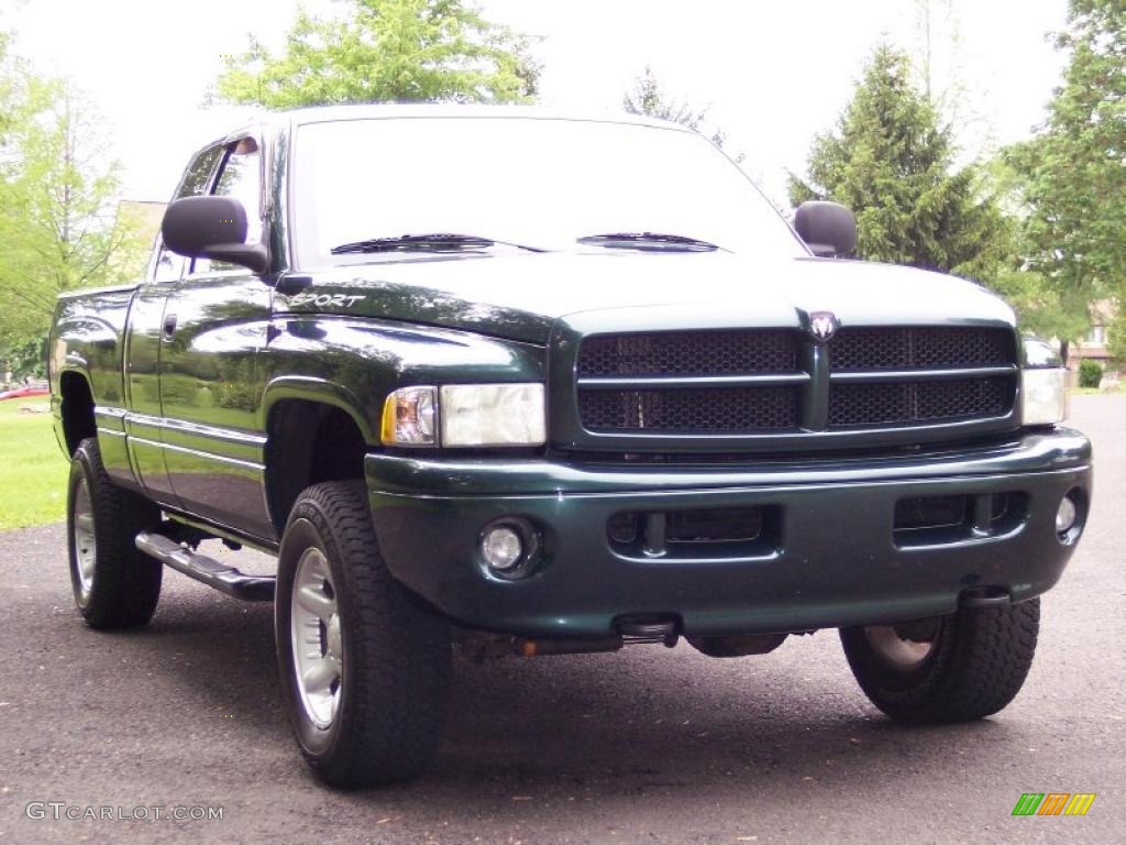 2001 Ram 1500 SLT Club Cab 4x4 - Forest Green Pearl / Agate photo #9