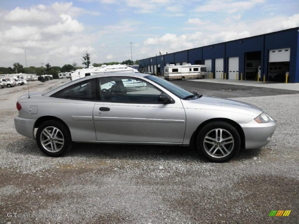 2004 Cavalier Coupe - Ultra Silver Metallic / Graphite photo #1