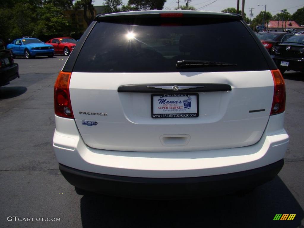 2005 Pacifica AWD - Stone White / Light Taupe photo #7