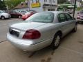 2001 Silver Frost Metallic Lincoln Continental   photo #4