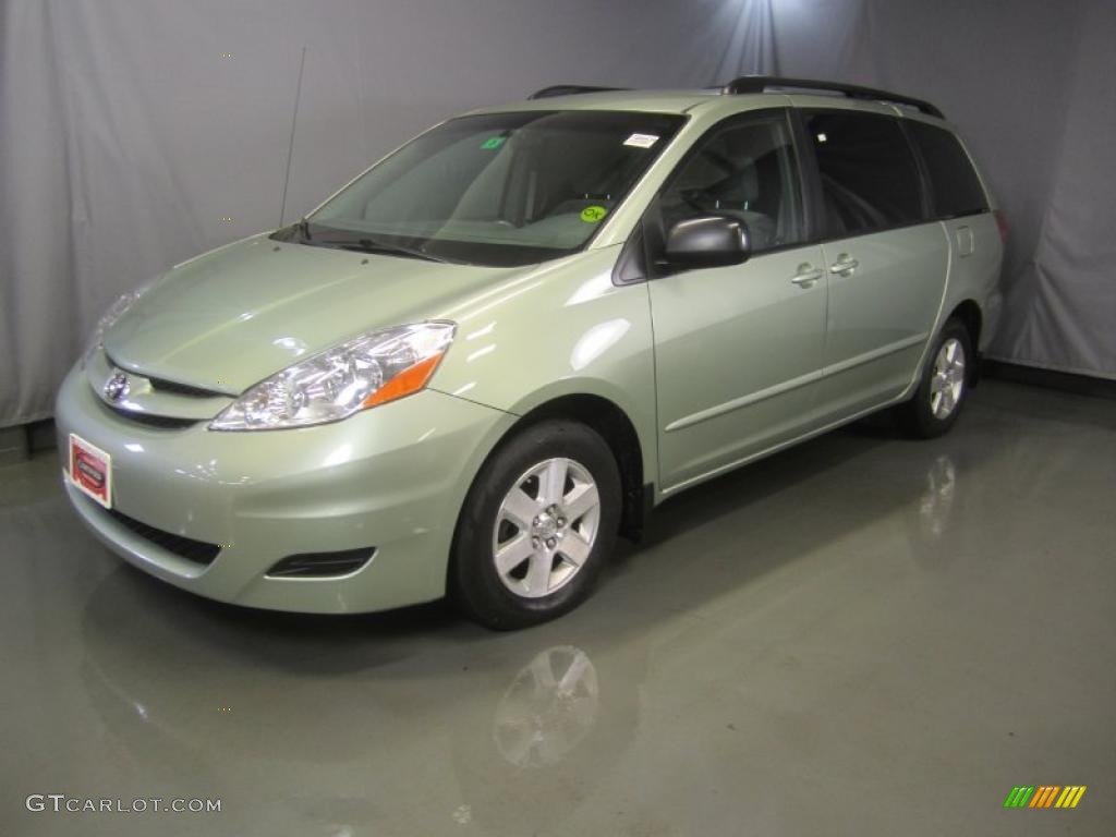 Silver Pine Mica Toyota Sienna