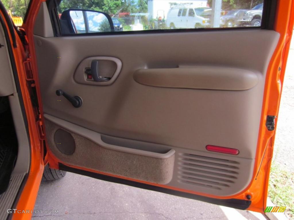 1999 Chevrolet C/K 3500 K3500 Crew Cab 4x4 Dually Neutral Door Panel Photo #49569454