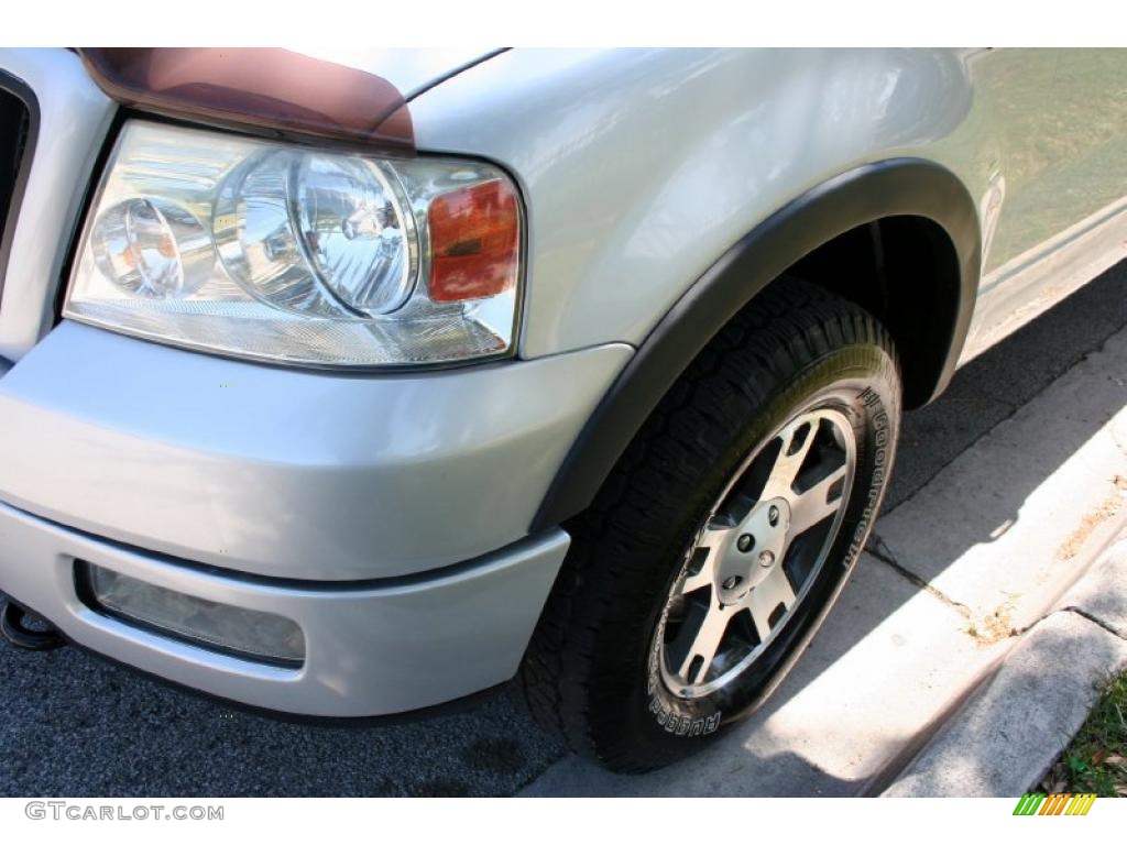 2004 F150 FX4 SuperCab 4x4 - Silver Metallic / Black/Medium Flint photo #16
