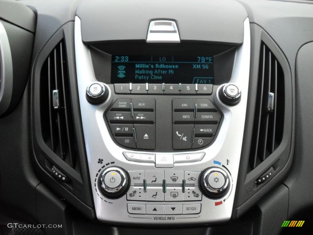 2011 Chevrolet Equinox LT Controls Photo #49571443