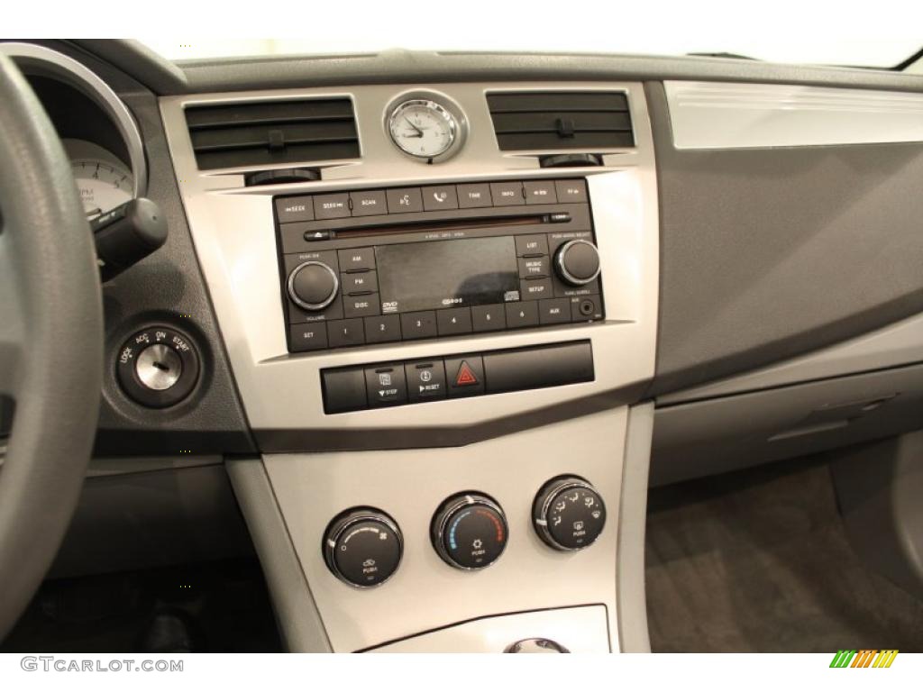 2008 Chrysler Sebring Touring Convertible Controls Photo #49573189
