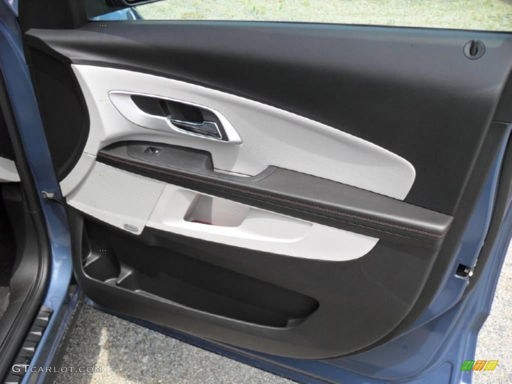 2011 Chevrolet Equinox LT Door Panel Photos