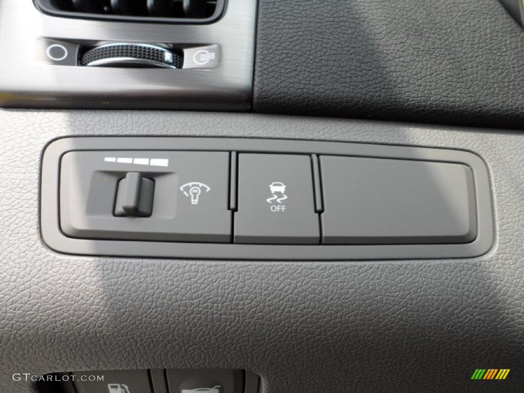 2011 Hyundai Sonata Hybrid Controls Photo #49576447