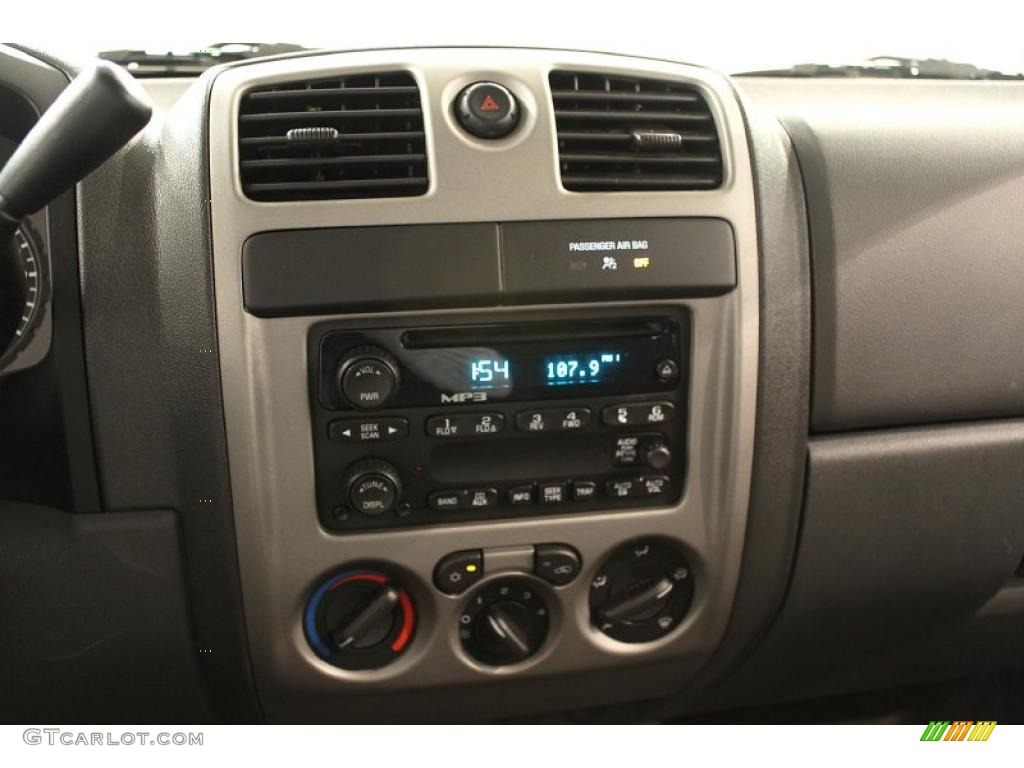 2006 Colorado Crew Cab - Cherry Red Metallic / Very Dark Pewter photo #8
