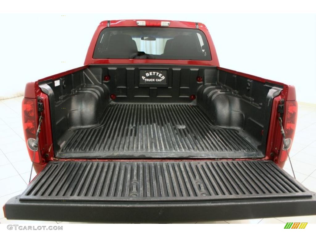 2006 Colorado Crew Cab - Cherry Red Metallic / Very Dark Pewter photo #13