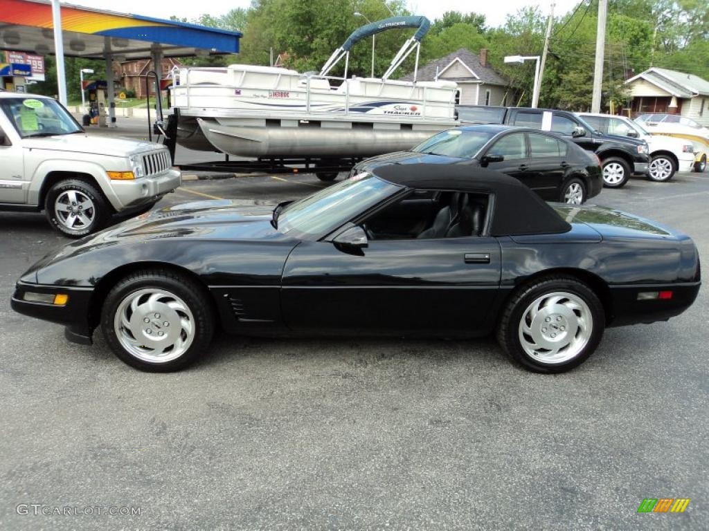 Black Chevrolet Corvette