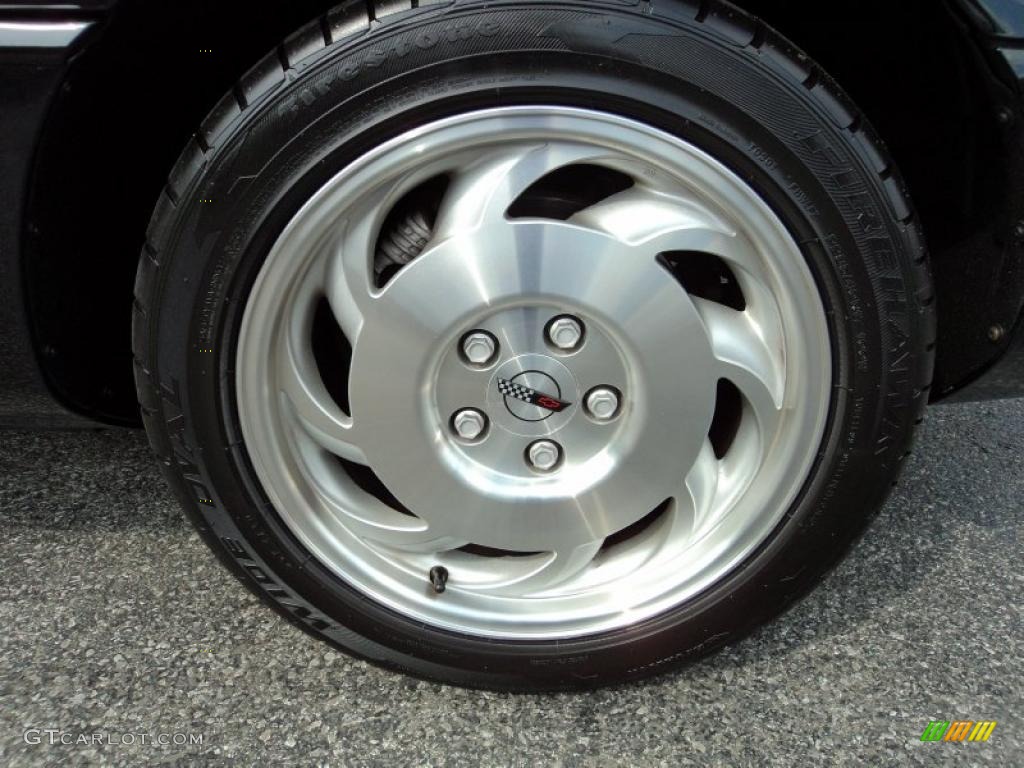 1995 Chevrolet Corvette Convertible Wheel Photo #49578541