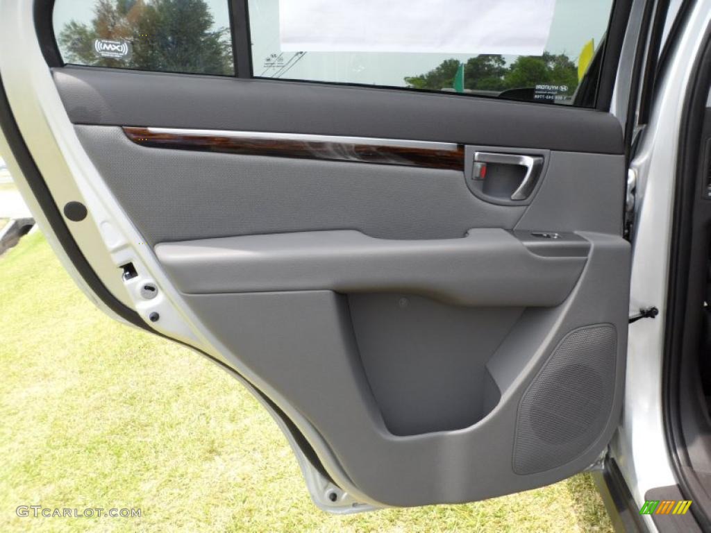 2011 Hyundai Santa Fe GLS Gray Door Panel Photo #49580335