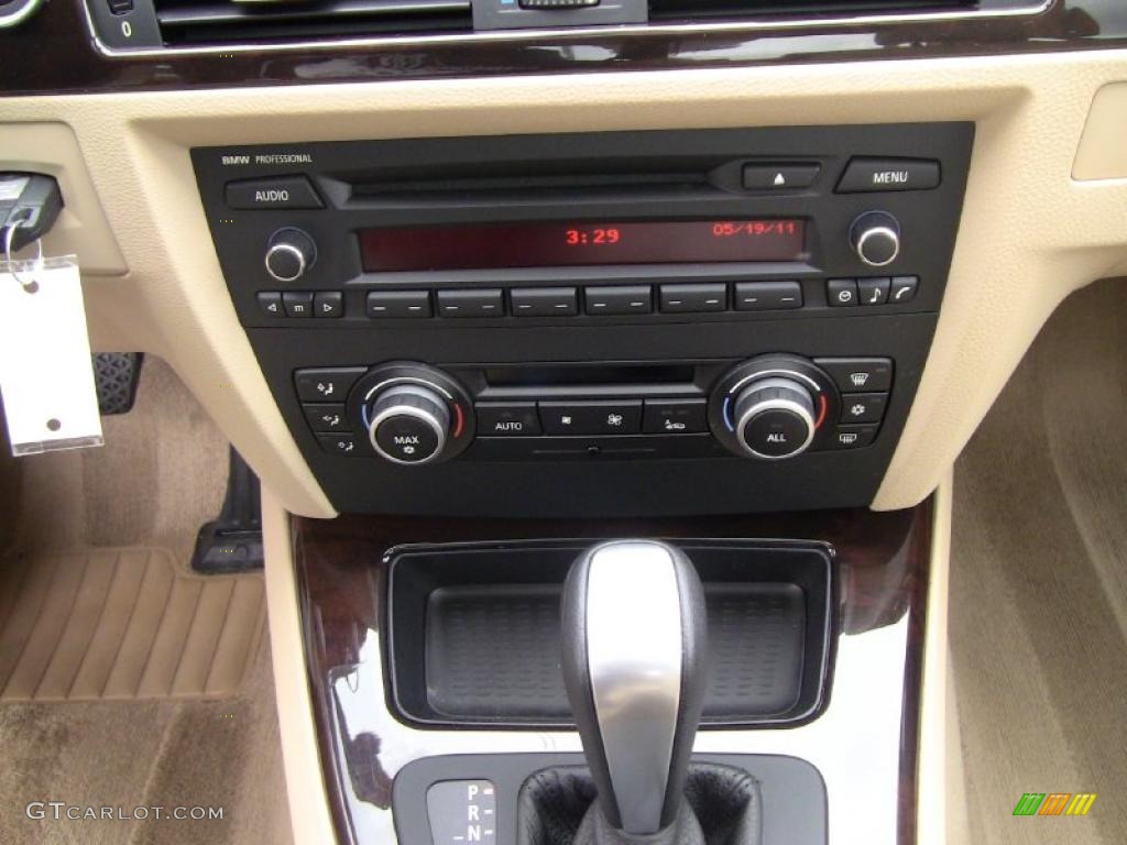 2011 BMW 3 Series 328i Sedan Controls Photo #49582108