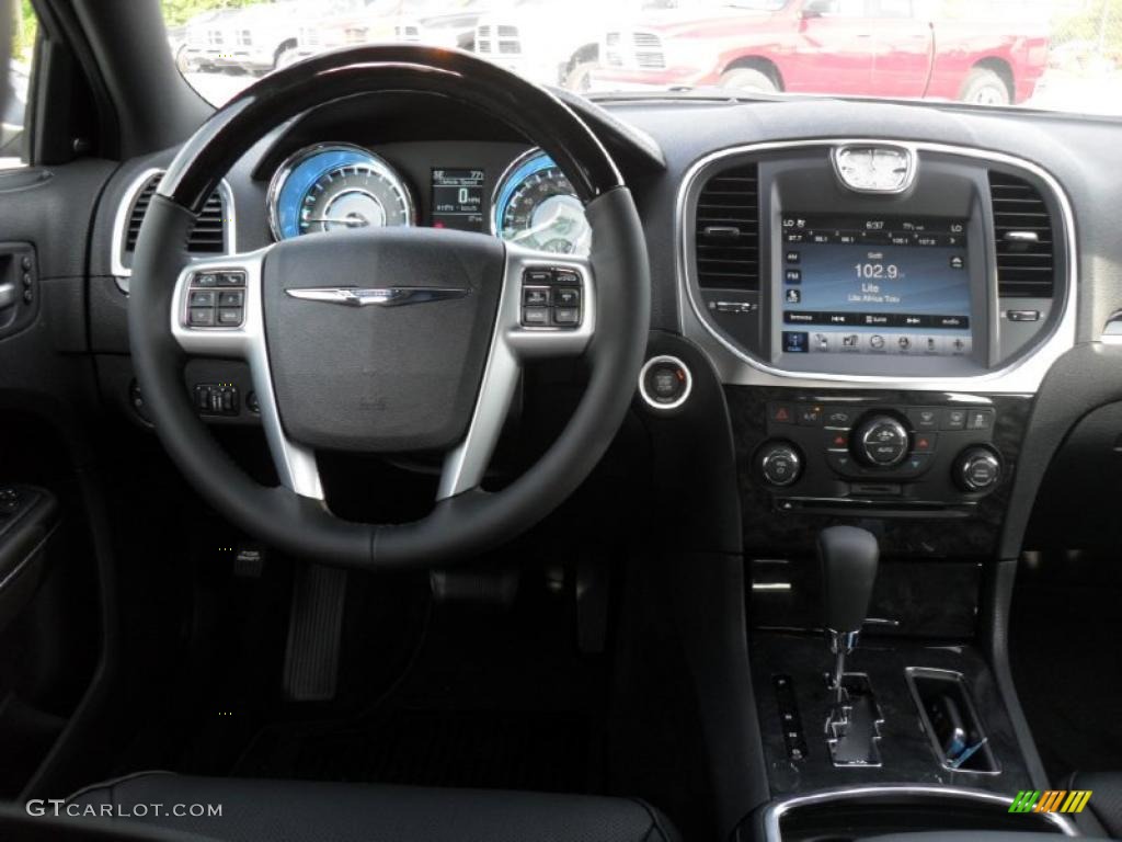 2011 Chrysler 300 C Hemi Black Dashboard Photo #49583485