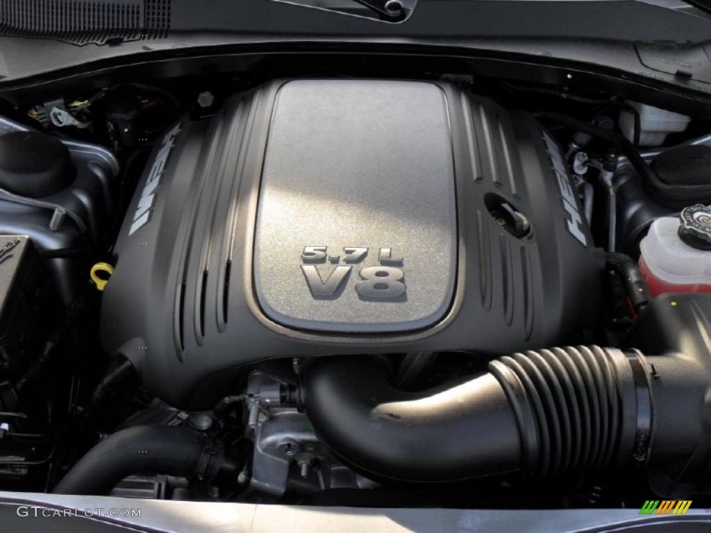 2011 Chrysler 300 C Hemi 5.7 Liter HEMI OHV 16-Valve V8 Engine Photo #49583617