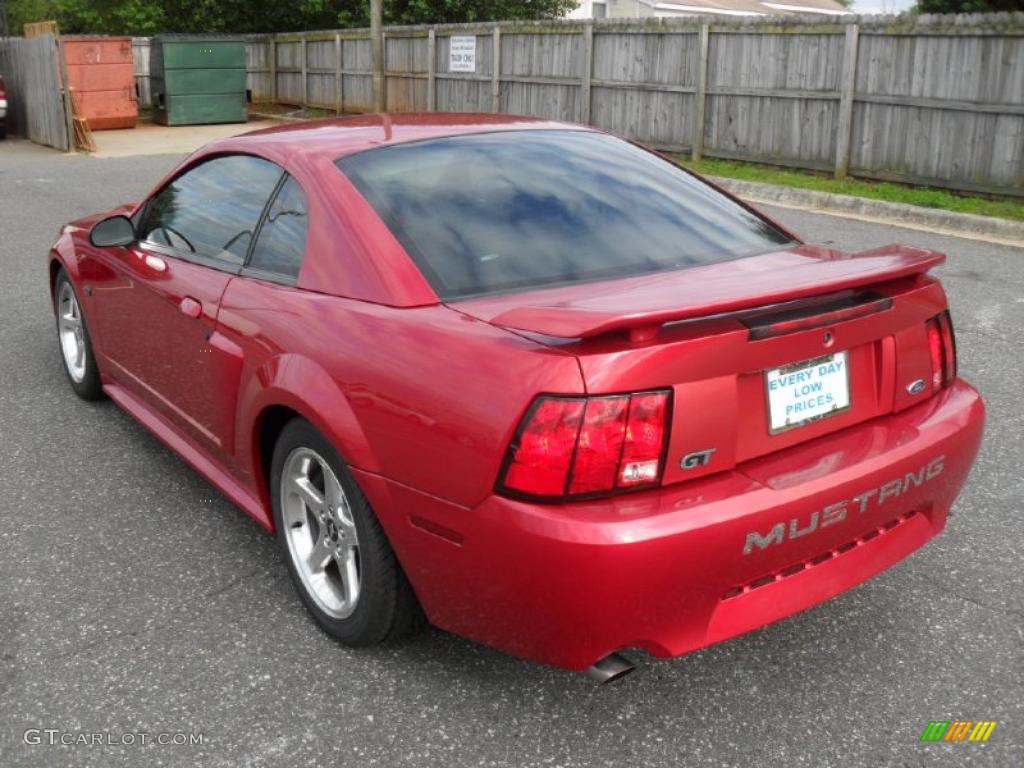 2002 Mustang GT Coupe - Laser Red Metallic / Dark Charcoal photo #2