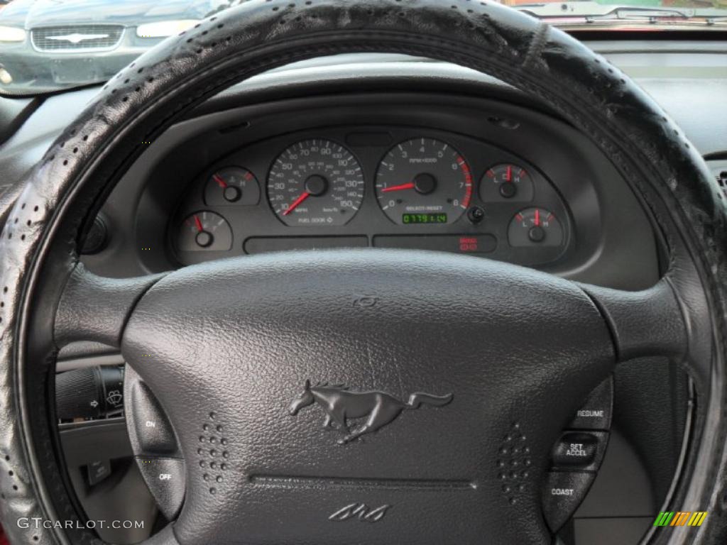 2002 Mustang GT Coupe - Laser Red Metallic / Dark Charcoal photo #15