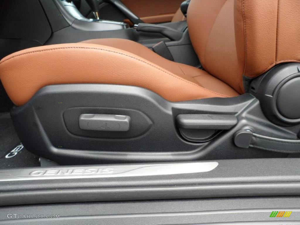 2011 Hyundai Genesis Coupe 3.8 Grand Touring Controls Photo #49584967