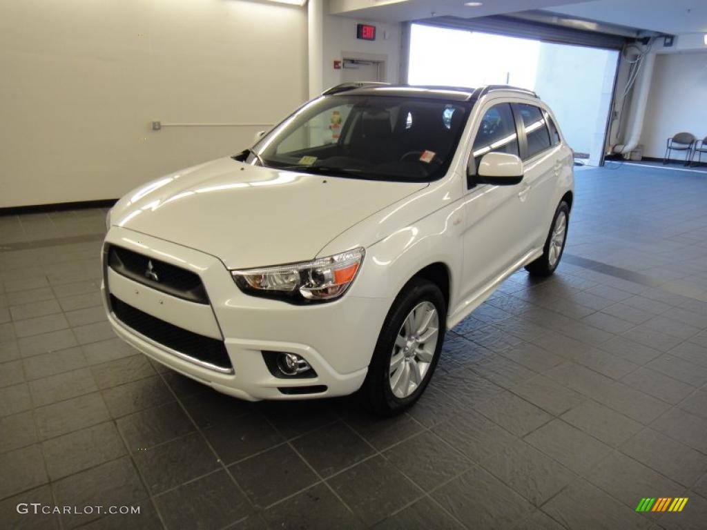 Diamond White Pearl 2011 Mitsubishi Outlander Sport SE 4WD Exterior Photo #49586158