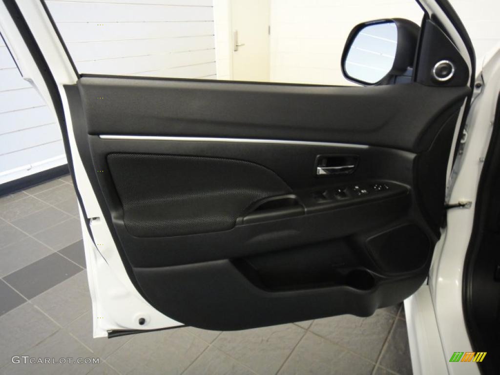 2011 Mitsubishi Outlander Sport SE 4WD Black Door Panel Photo #49586311
