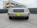 2002 Vintage Gold Metallic Toyota Highlander I4  photo #9