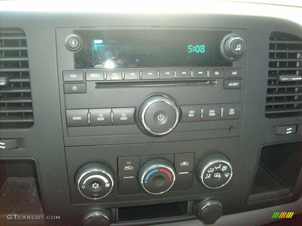 2009 Silverado 1500 Extended Cab - Silver Birch Metallic / Dark Titanium photo #17