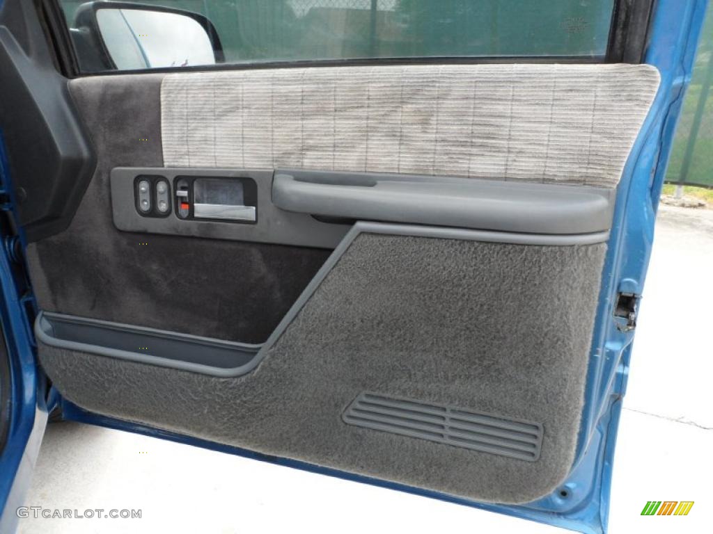 1990 C/K C1500 Silverado Regular Cab - Catalina Blue Metallic / Gray photo #35