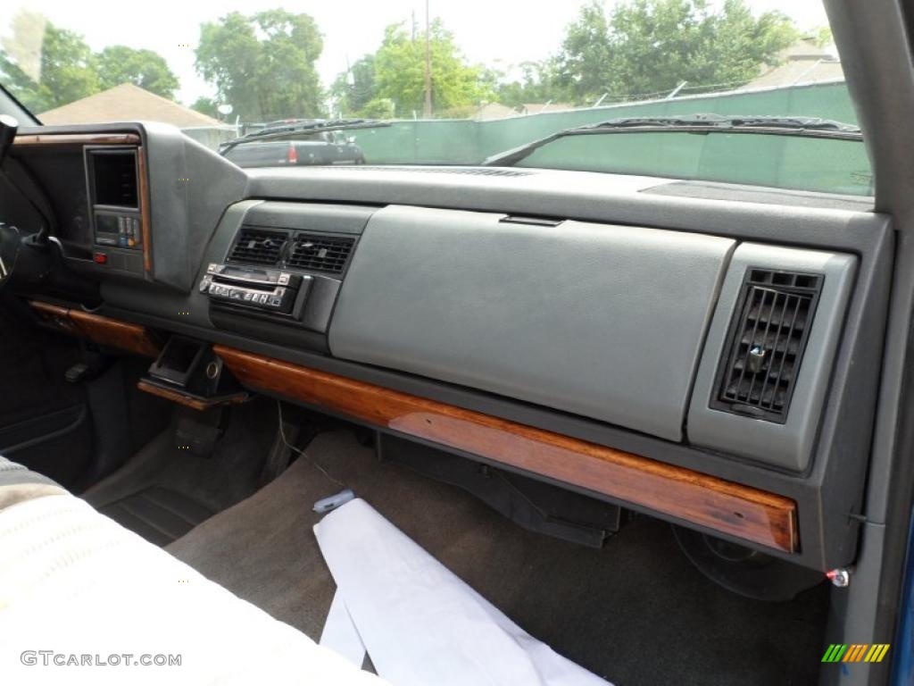 1990 C/K C1500 Silverado Regular Cab - Catalina Blue Metallic / Gray photo #36