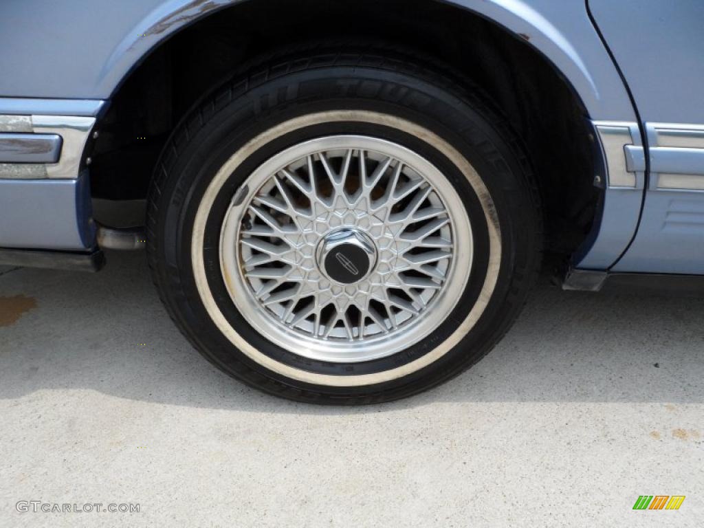 1994 Lincoln Town Car Signature Wheel Photo #49591261