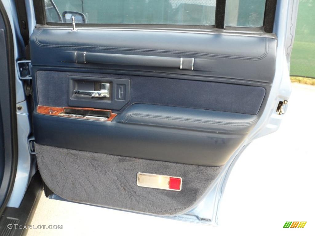 1994 Lincoln Town Car Signature Blue Door Panel Photo #49591546