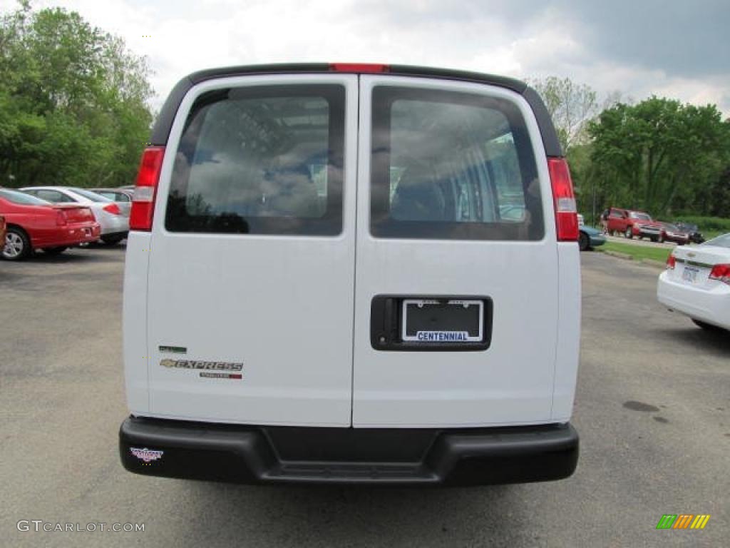 2011 Express 1500 AWD Cargo Van - Summit White / Medium Pewter photo #4