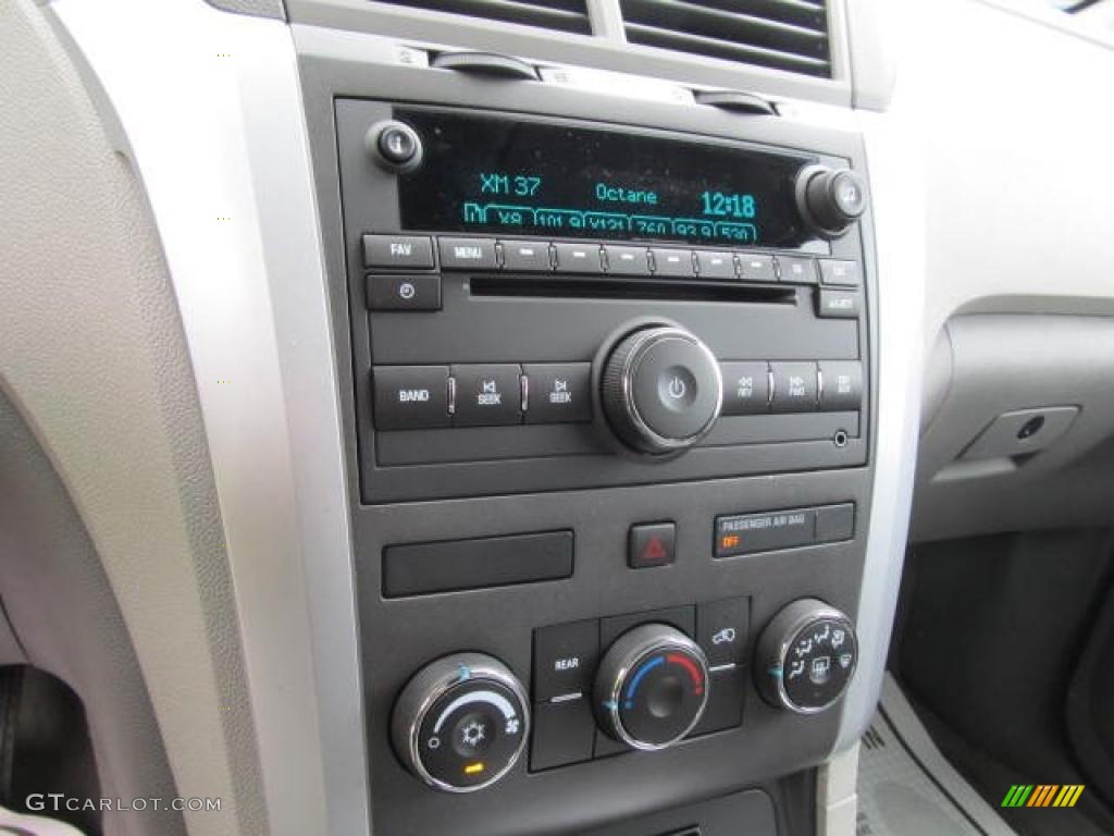 2011 Chevrolet Traverse LS AWD Controls Photo #49592185