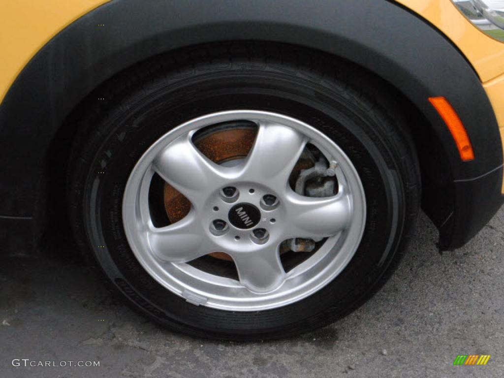 2008 Cooper Hardtop - Mellow Yellow / Punch Carbon Black photo #2