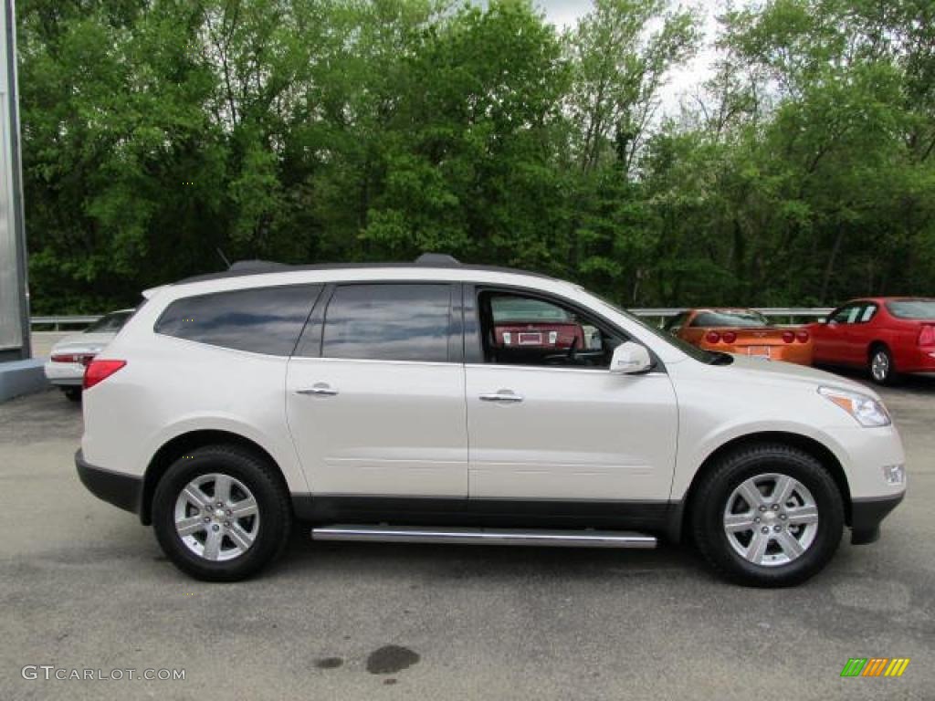 White Diamond Tricoat 2011 Chevrolet Traverse LT AWD Exterior Photo #49592371