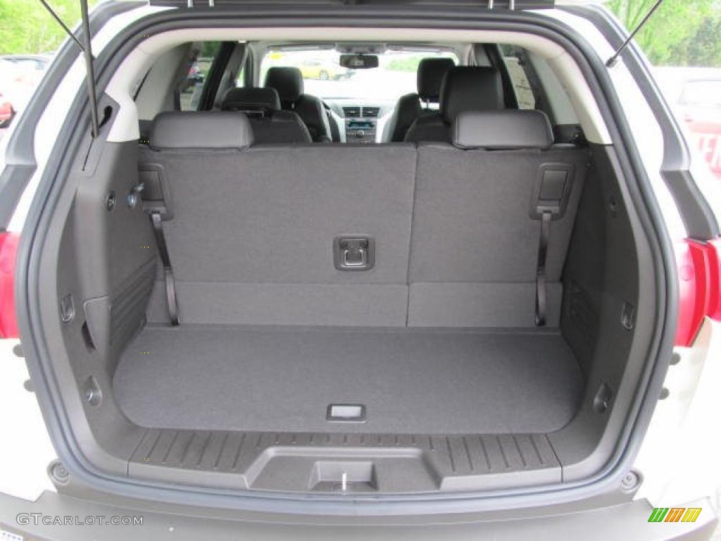 2011 Chevrolet Traverse LT AWD Trunk Photo #49592551