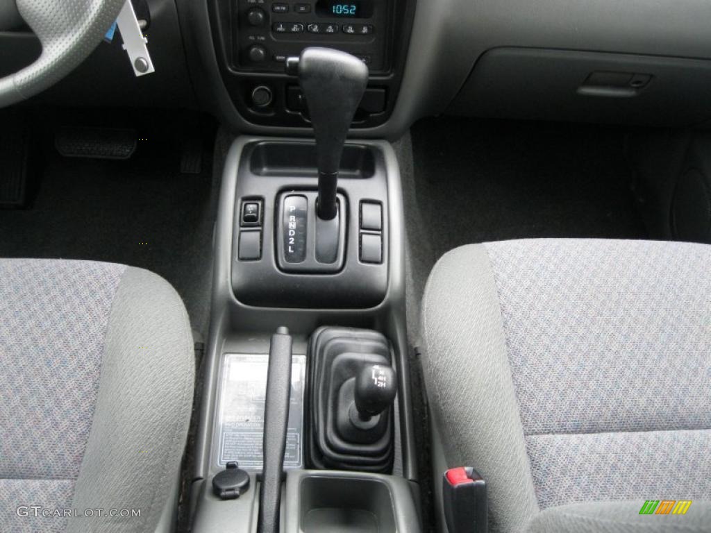 2002 Chevrolet Tracker 4WD Hard Top 4 Speed Automatic Transmission Photo #49594996