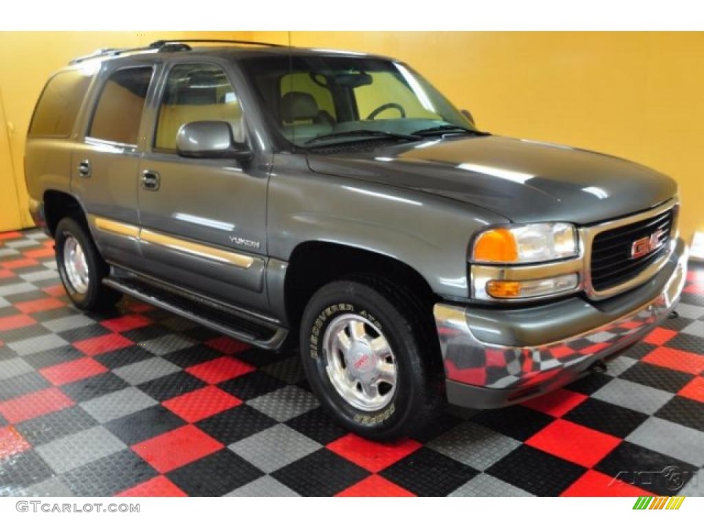 2001 Yukon SLT 4x4 - Storm Gray Metallic / Neutral Tan/Shale photo #1