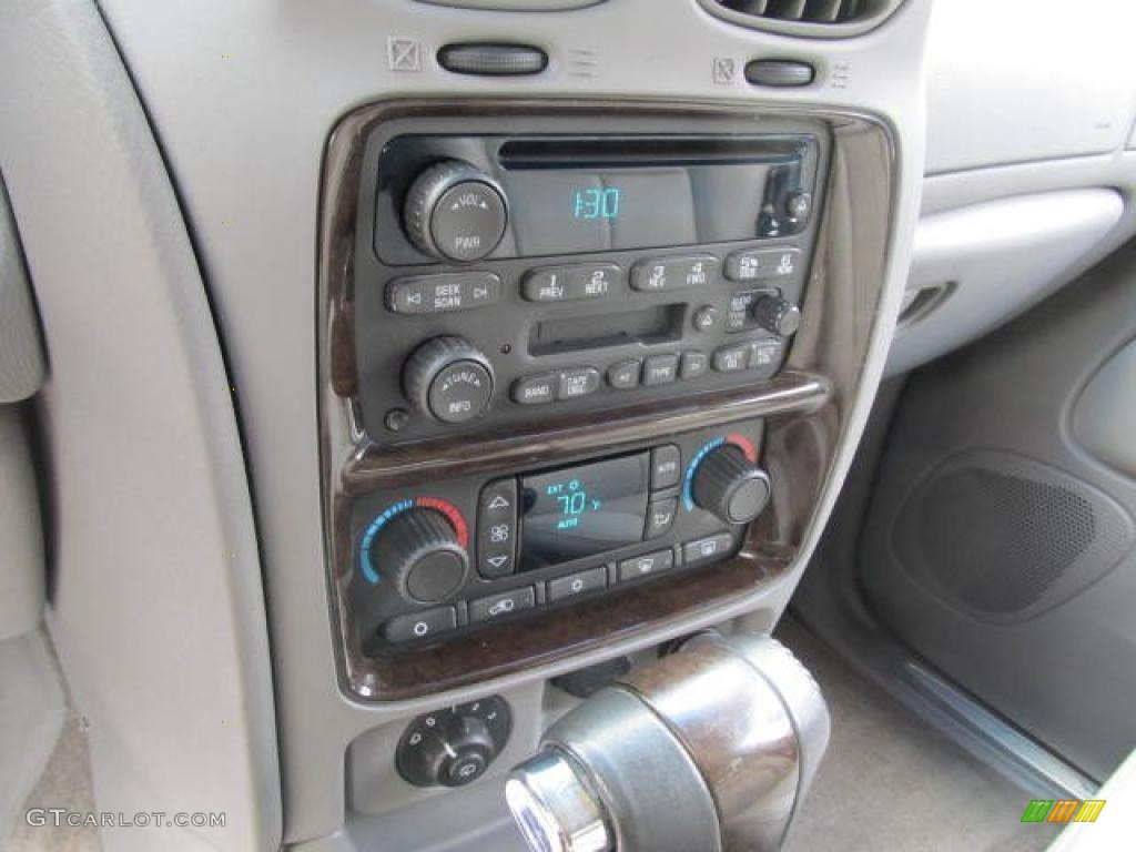 2005 Buick Rainier CXL AWD Controls Photo #49595998
