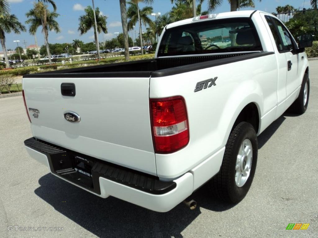 2006 F150 STX Regular Cab - Oxford White / Medium Flint photo #6