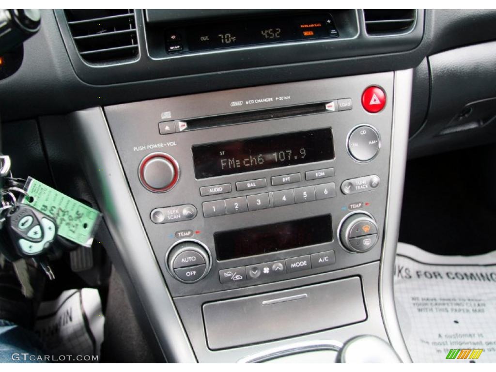 2005 Subaru Legacy 2.5 GT Wagon Controls Photo #49601332