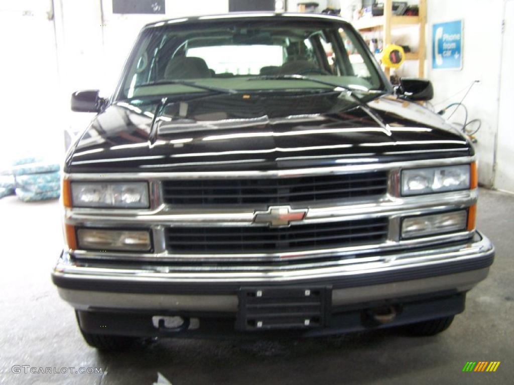 1997 Suburban K1500 LT 4x4 - Onyx Black / Neutral photo #2