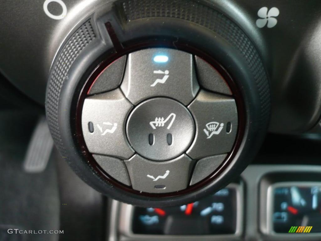 2010 Chevrolet Camaro SS Coupe Controls Photo #49603354