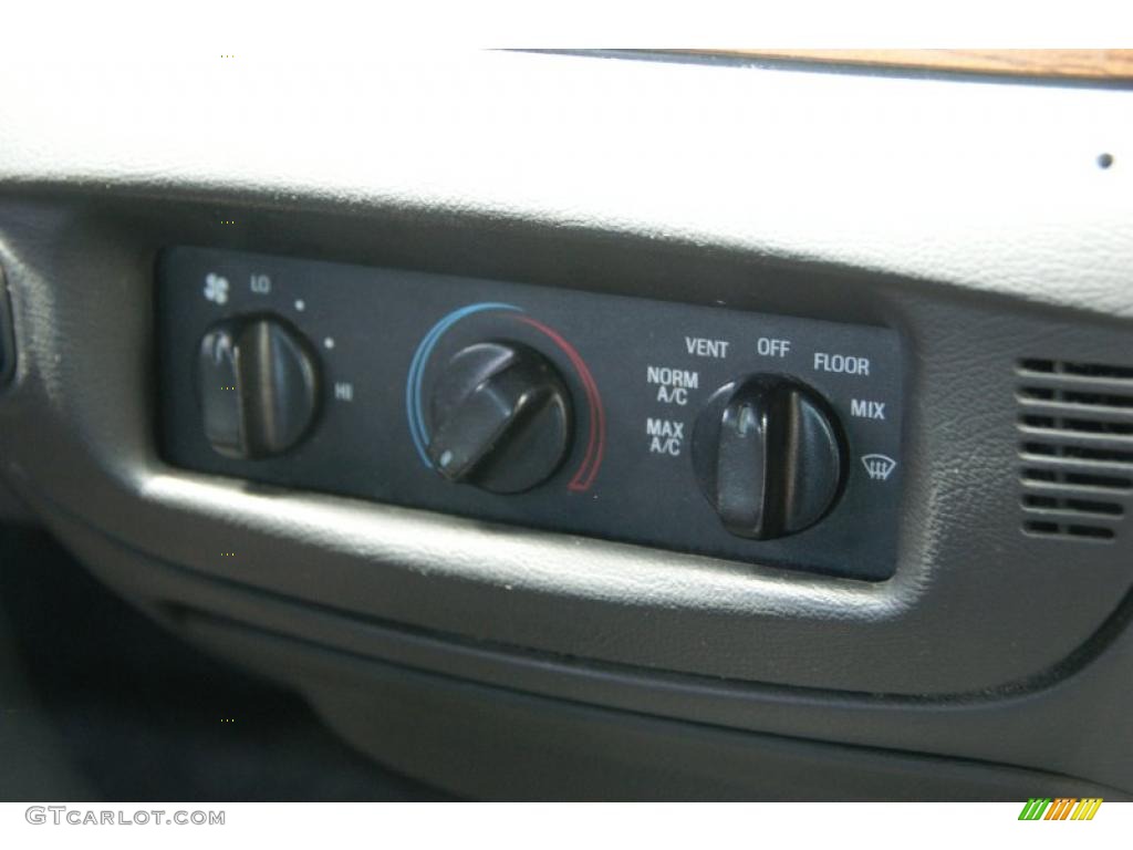 2007 Ford Crown Victoria Police Interceptor Controls Photo #49603954
