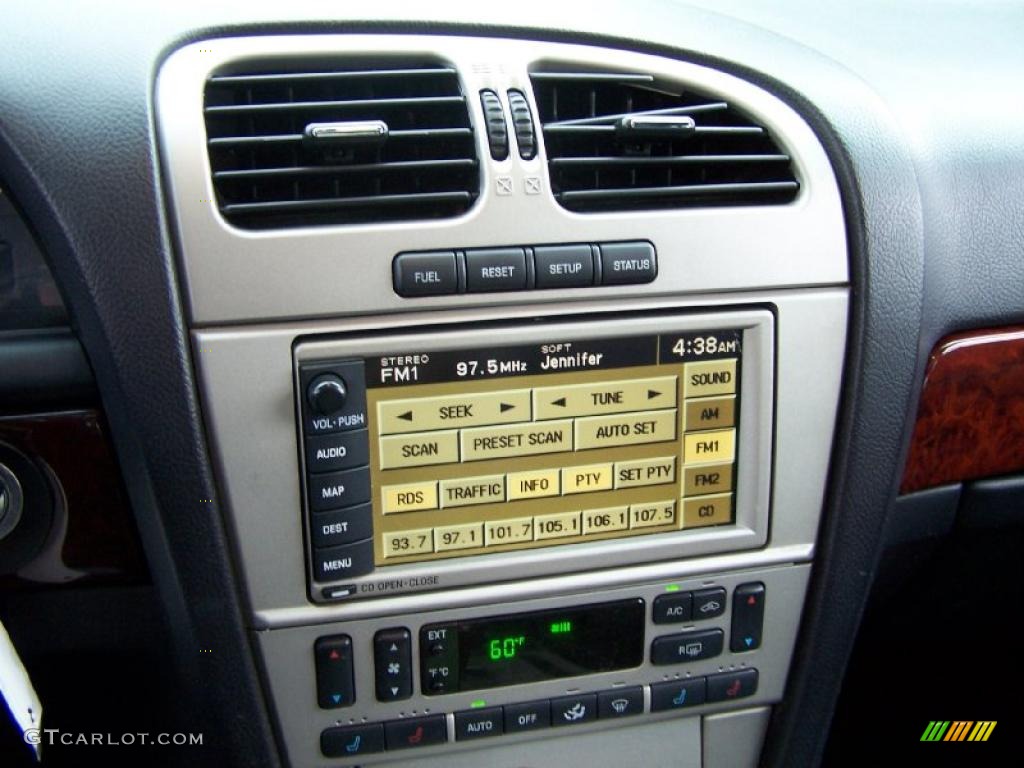 2004 Lincoln LS V8 Controls Photo #49604056