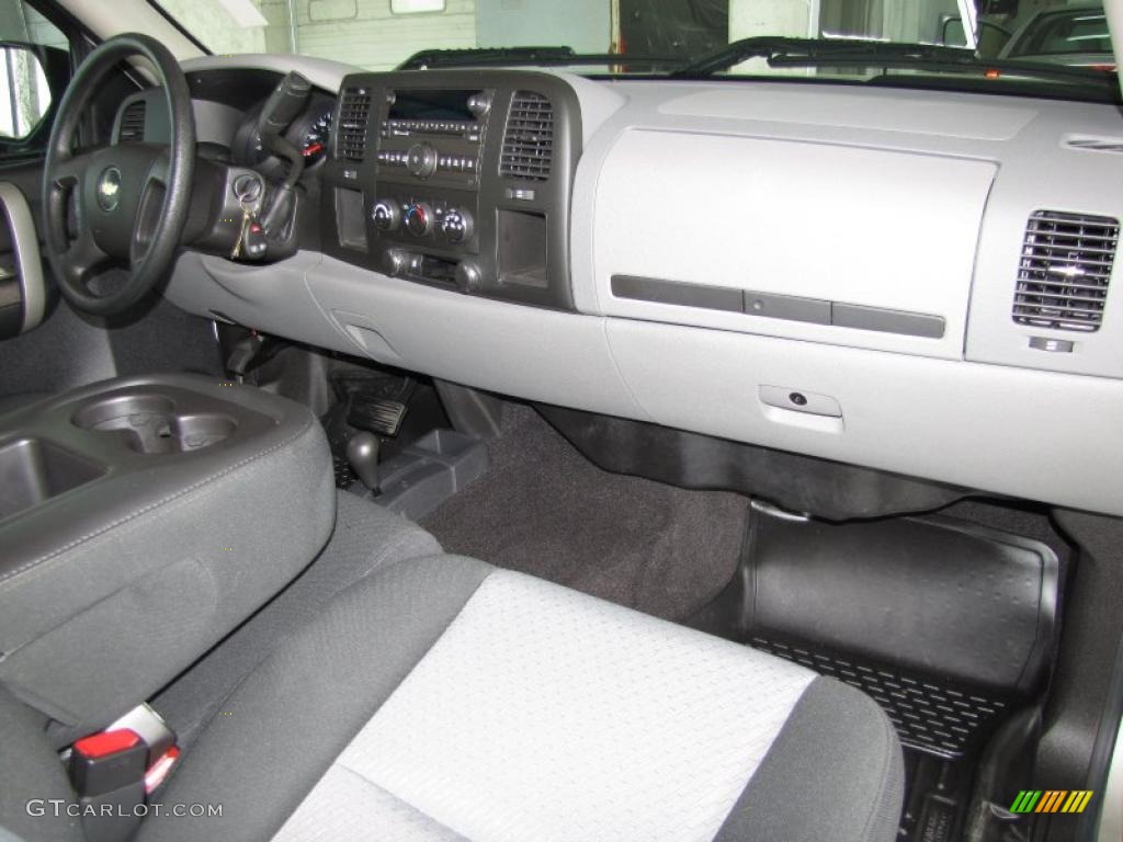 2009 Silverado 1500 LS Extended Cab 4x4 - Silver Birch Metallic / Dark Titanium photo #15