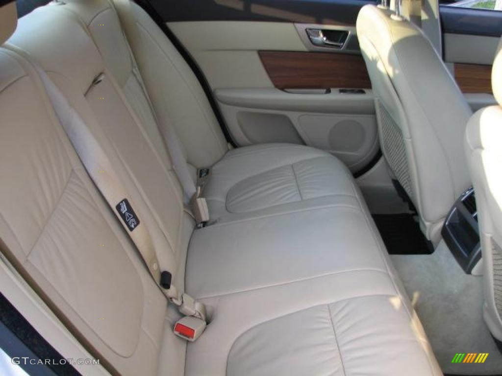 Champagne/Truffle Interior 2009 Jaguar XF Luxury Photo #49608718