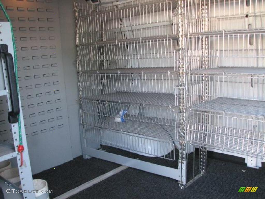 2007 Express 2500 Cargo Van - Summit White / Medium Pewter photo #11