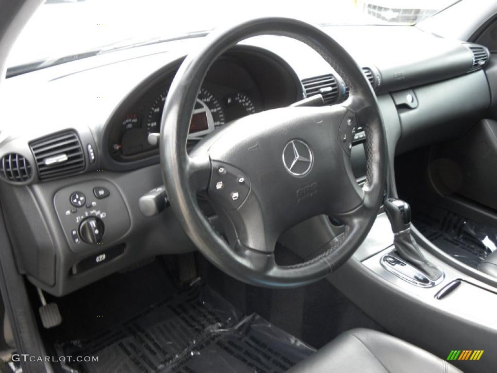2002 Mercedes-Benz C 32 AMG Sedan Charcoal Steering Wheel Photo #49610761